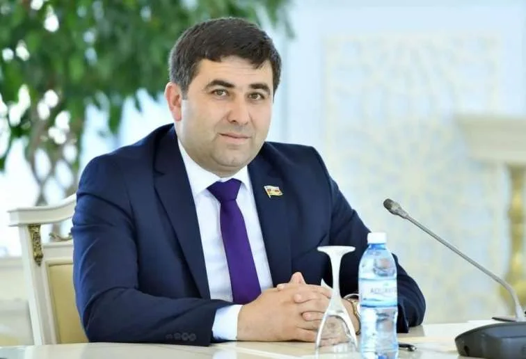 Millət vəkilinin qohumu direktor təyin olundu - FOTO