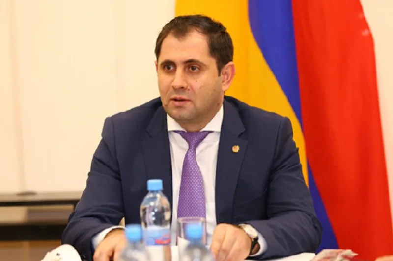 Papikyan: Ermənistan və Azərbaycan Müdafiə nazirlikləri arasında...