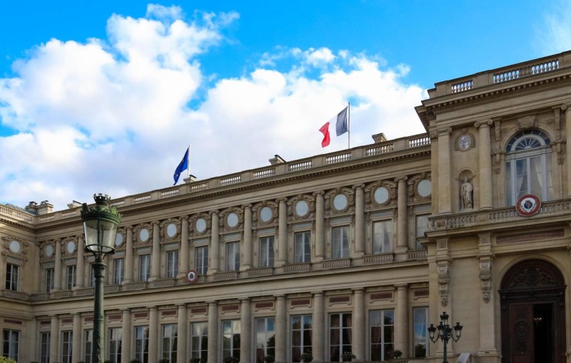 TASS: Fransa Rusiya ilə dialoqa hazırdır