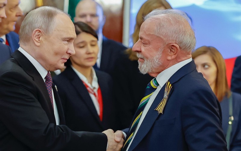 Putin braziliyalı həmkarı ilə Venesueladakı vəziyyəti müzakirə etdi