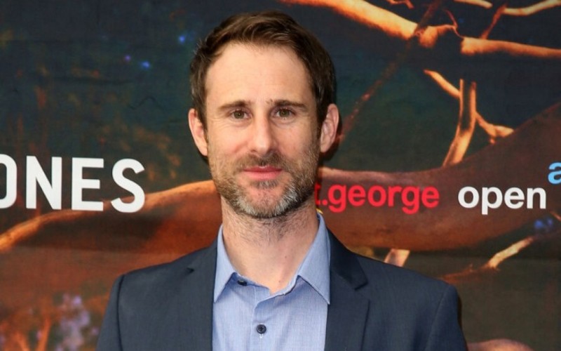 Məşhur yazıçı saxlanıldı