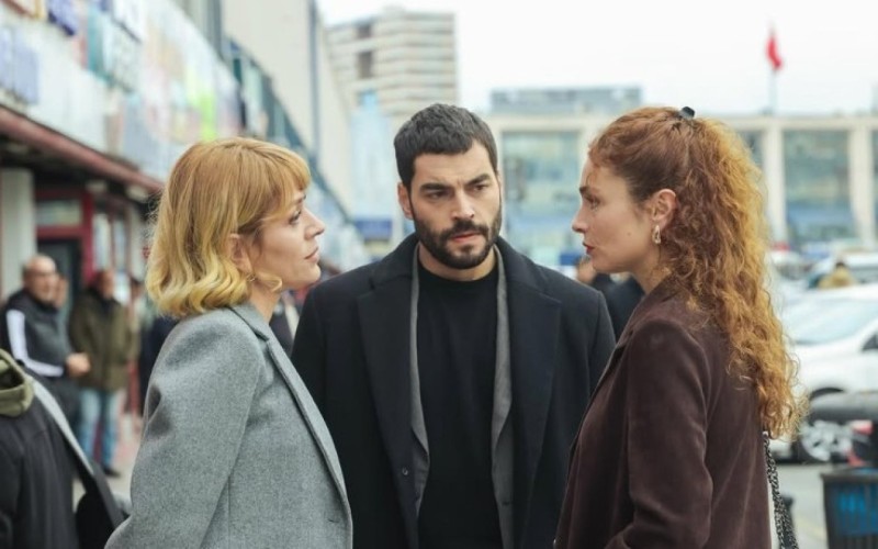 Veliahta görə kanal cəzalandırıldı