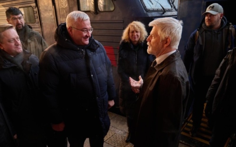 Çexiya prezidenti gözlənilmədən Kiyevə səfər edib