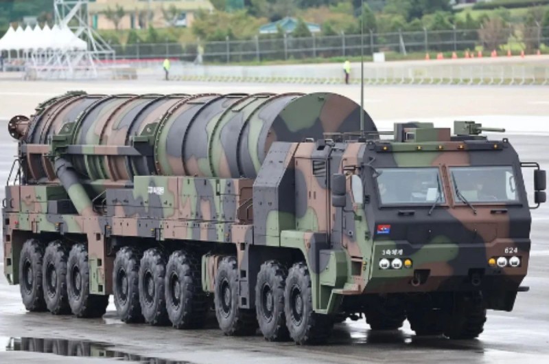 Cənubi Koreya ordusuna yırtıcı raket təhvil verilib