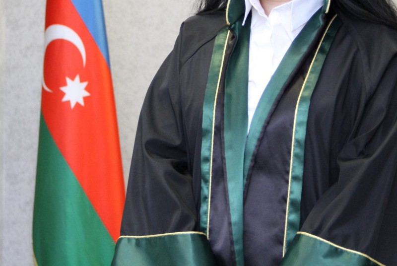 Azərbaycanda nə qədər vəkil fəaliyyət göstərir?