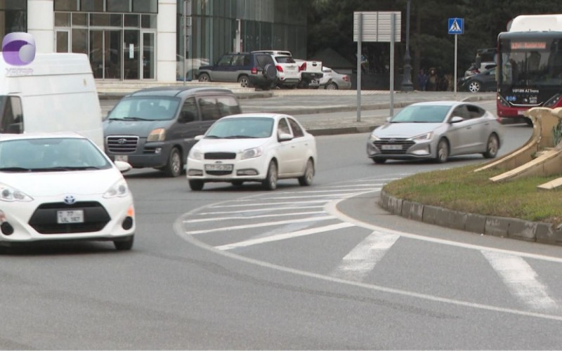 Bu halda sürücüləri 40 manat cərimə gözləyir - VİDEO