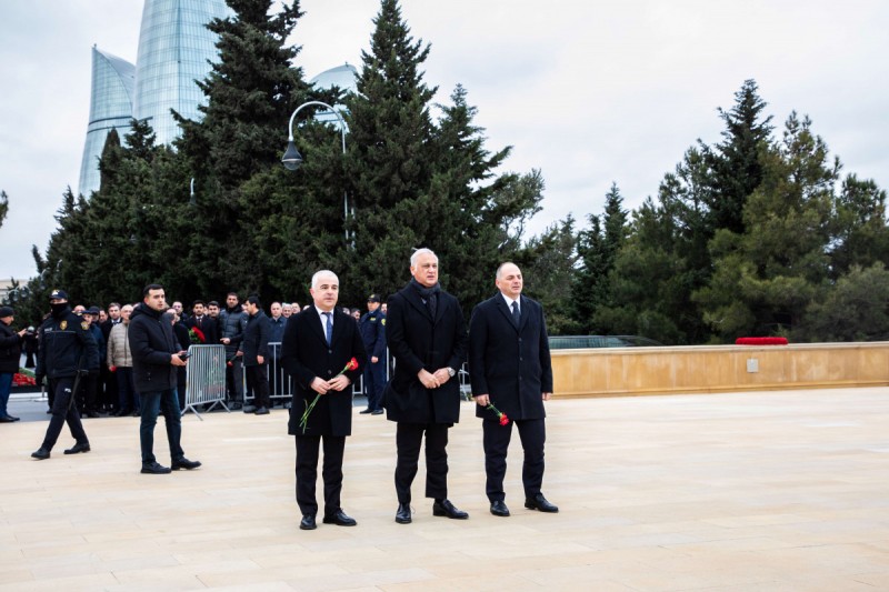 “Azərsun Holdinq”in rəhbər heyəti 20 Yanvar şəhidlərini yad edib - FOTOLAR