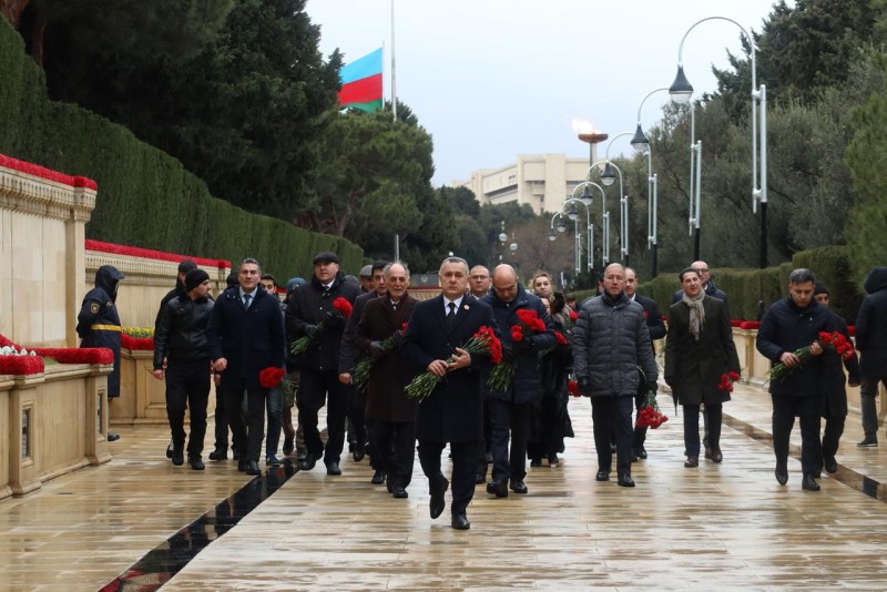 SN rəhbərliyi və kollektivi 20 Yanvar şəhidlərini yad etdilər - FOTOLAR