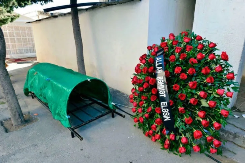Keçmiş aparat rəhbəri vəfat etdi - FOTO
