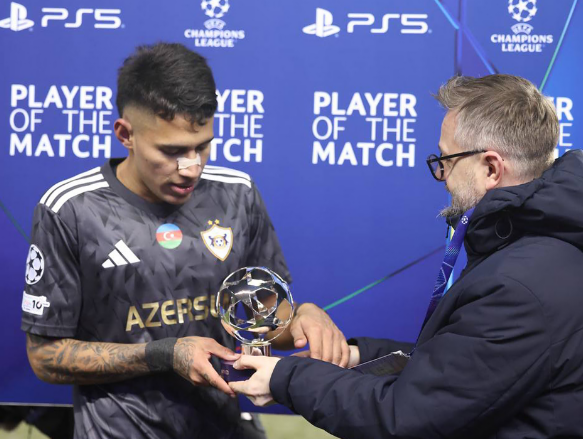 Kamilo Duran matçın ən yaxşısı SEÇİLDİ