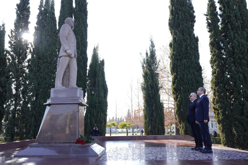 Anar Əliyev Ağdamda vətəndaşların müarciətlərini dinləyib