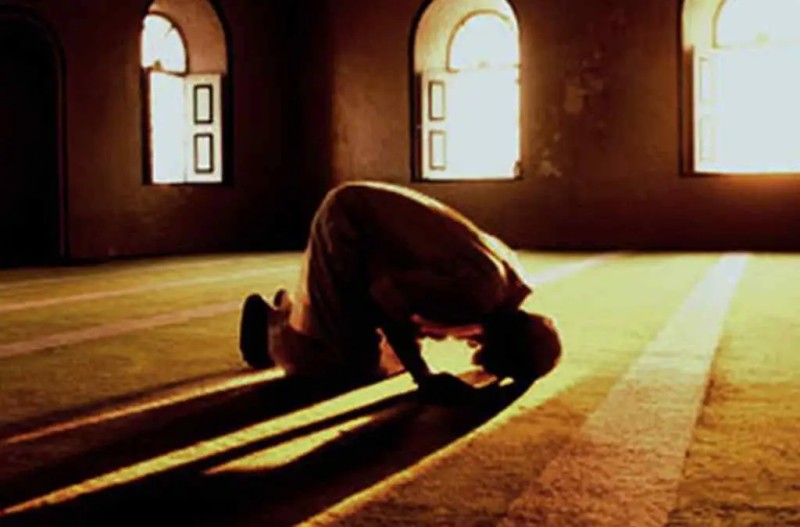 Qeyri-ənənəvi dini cərəyanlar: Dini azadlıq harada bitir, təhlükə harada başlayır?