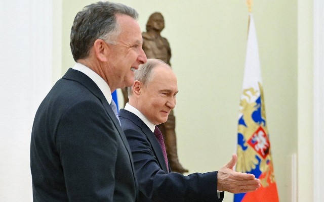 Putinlə Uitkoffun görüşü başlayıb