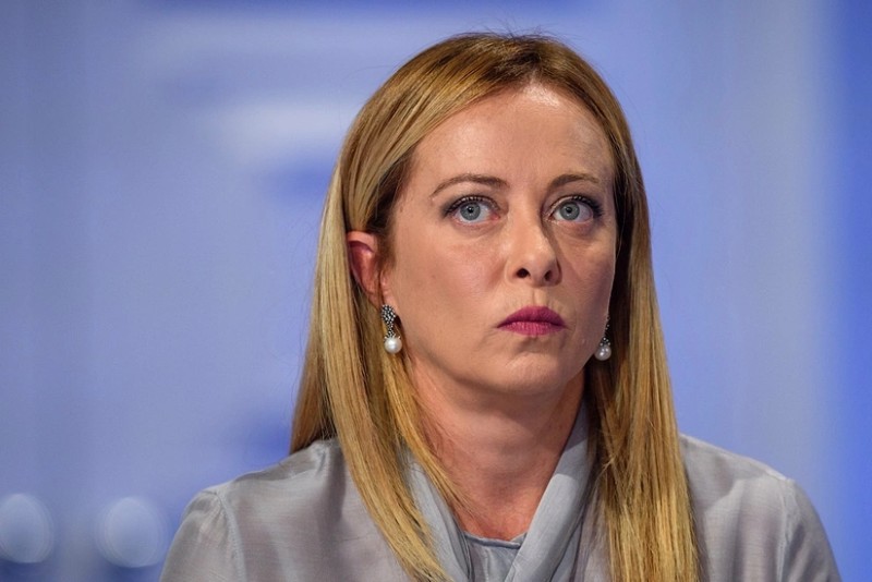 Trampa qarşı çıxmayın, hər şeyi itirə bilərik - Meloni