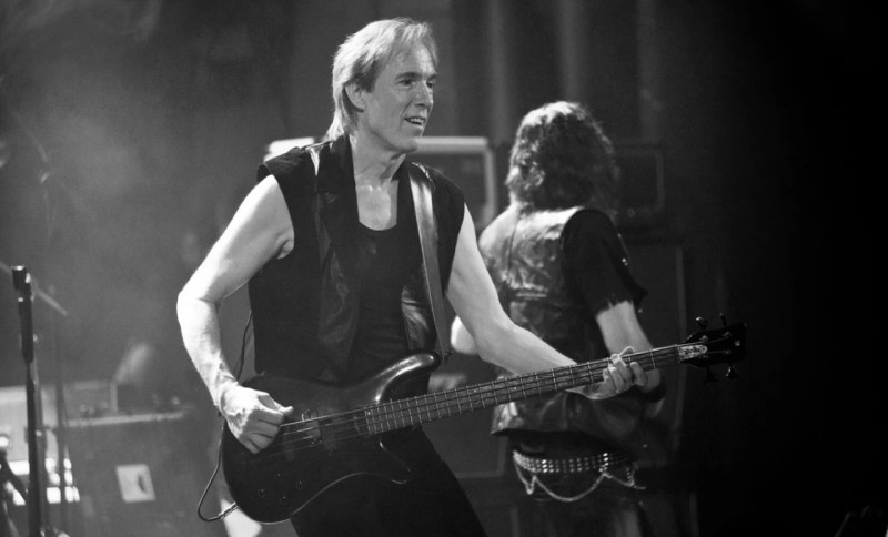 Keçmiş gitaraçı vəfat etdi