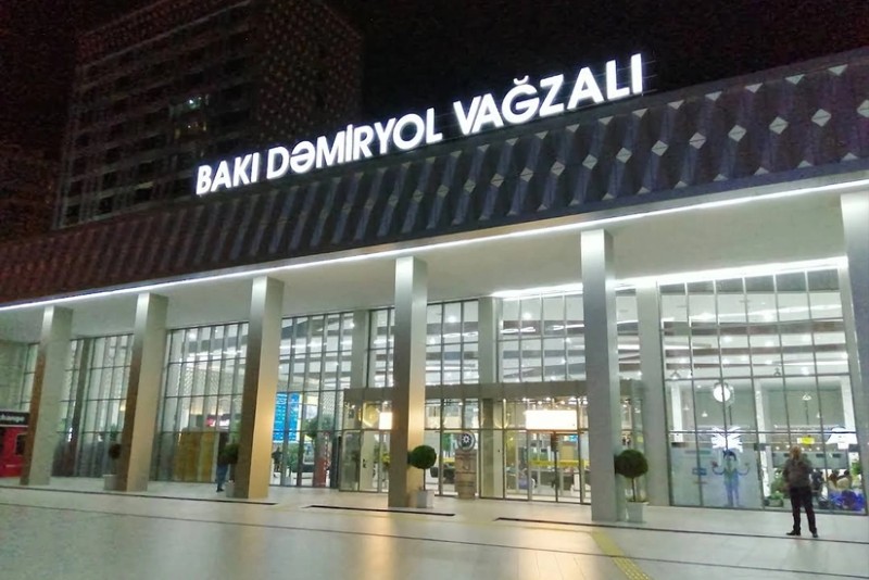 Dəmiryolu Vağzalında FACİƏ - 48 yaşlı kişi...
