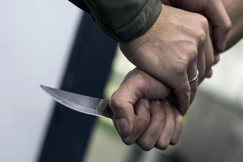 36 yaşlı şəxs bıçaqlandı