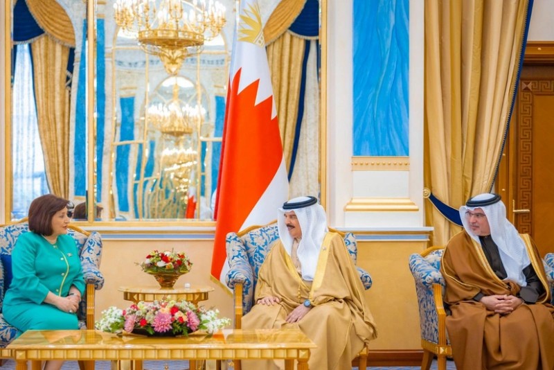 Sahibə Qafarova Bəhreyn kralı ilə görüşdü