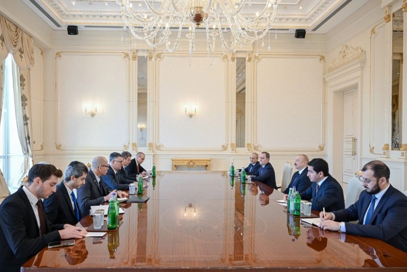 İlham Əliyev Gideon Saarı qəbul edib