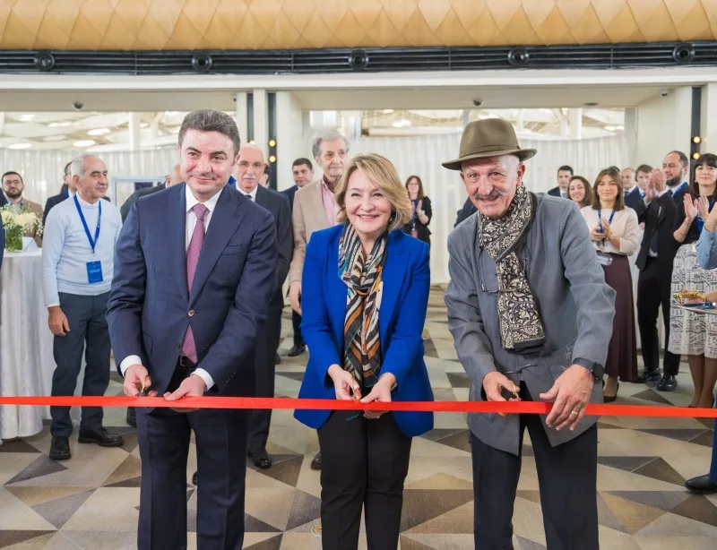 REZA-nın “Yüksələn işıq” fotosərgisi Heydər Əliyev Beynəlxalq Aeroportunda təqdim olunub - FOTOLAR