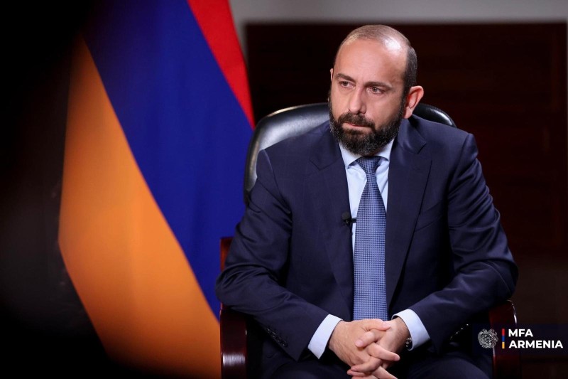 Mirzoyan Strasburqa gedir