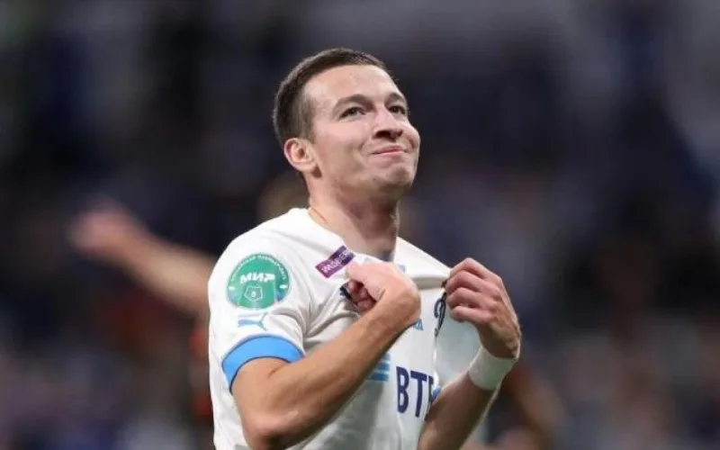 Rusiyalı futbolçu Türkiyə klubuna keçdi