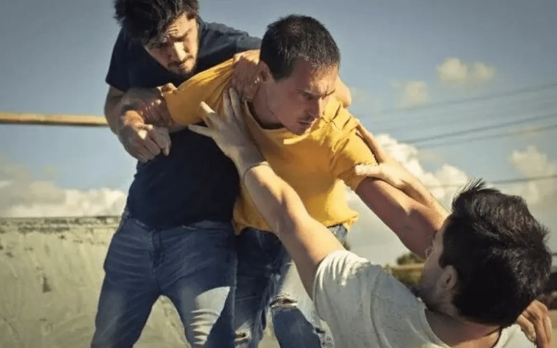 Arvadına görə dayısı oğlunu döydü