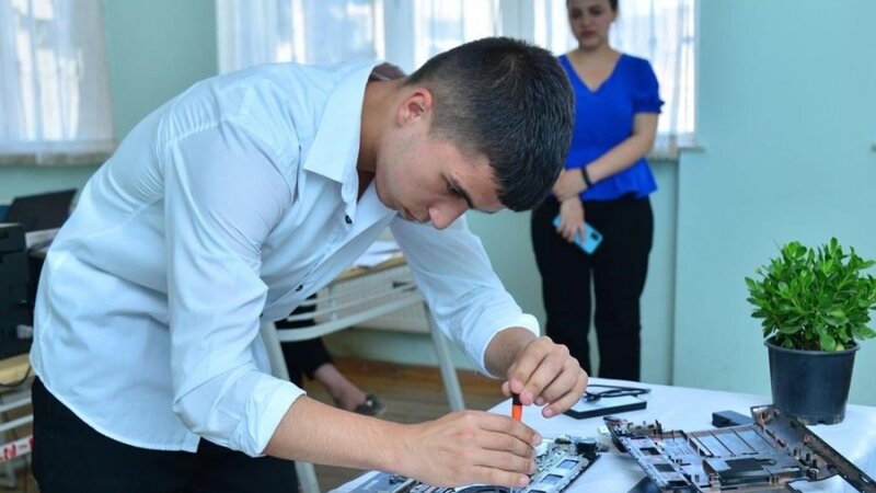 Peşə təmayüllü siniflərdə 13 min şagird təhsil alacaq