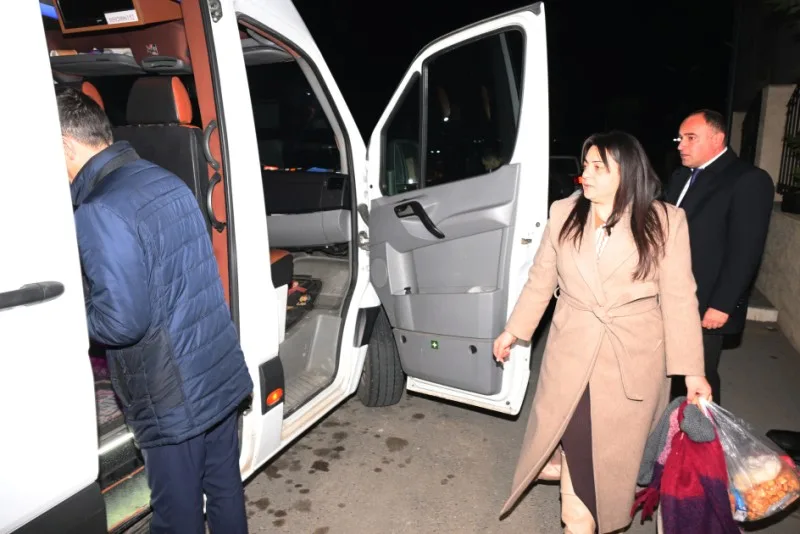 Daha 20 ailə Horovluya köçdü, açarlar təqdim edildi - FOTOLAR - YENİLƏNİB
