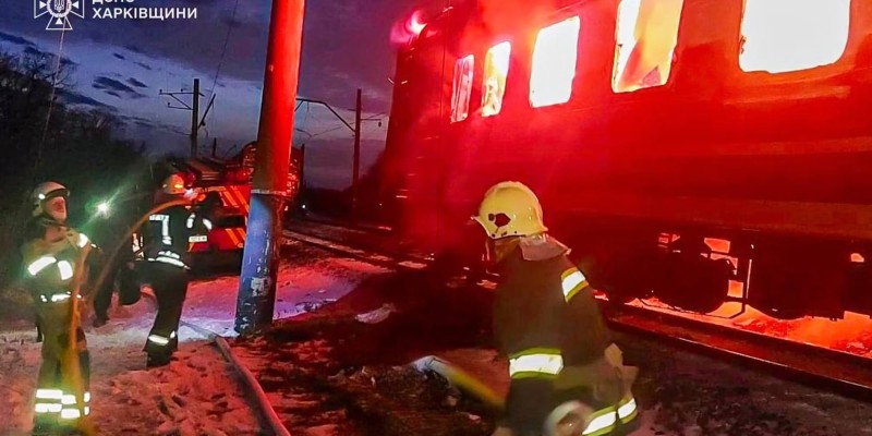 Rusiya Xarkovda qatara PUA-larla hücum etdi: ölənlər var - FOTO