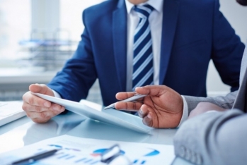 Xanım sahibkara stop qoyuldu: 800 minlik borc