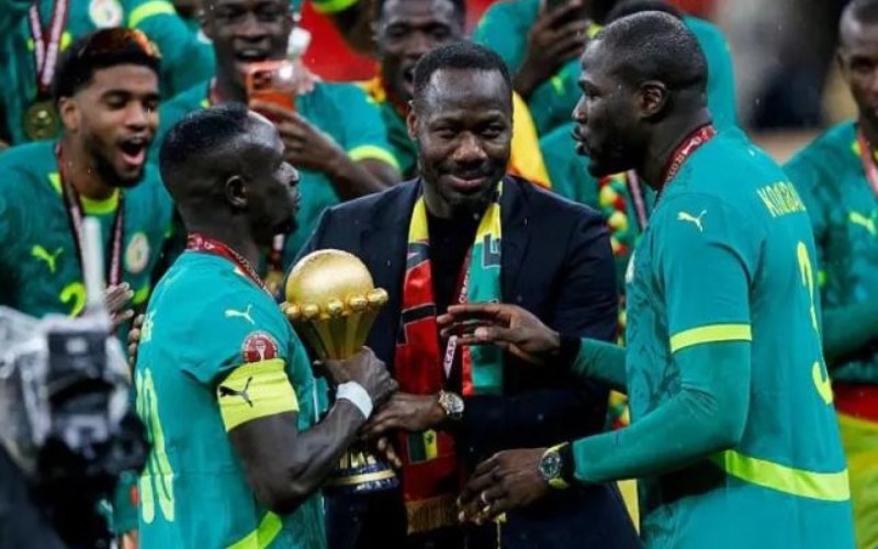 Baş məqçi 5 oyunluq cəzalandırıldı