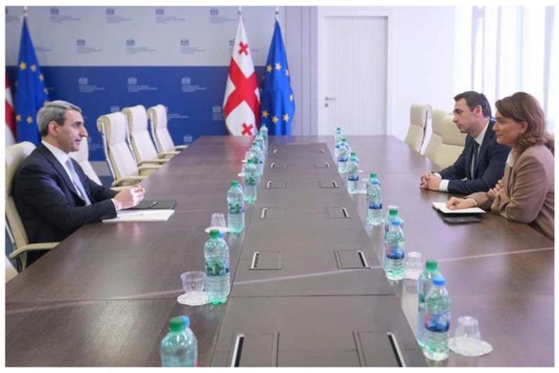 Gürcüstan və Azərbaycan dəmir yolu sahəsində əməkdaşlığı müzakirə edib