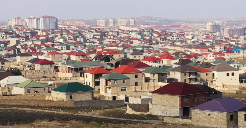 Ölkədə yüzminlərlə sənədsiz tikili var