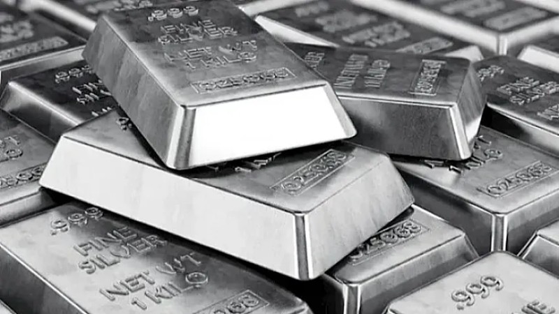 Gümüşün qiyməti 120 dolları keçdi