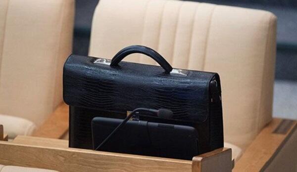 Qaradağ RİH-də 3 şöbə müdiri işini itirdi