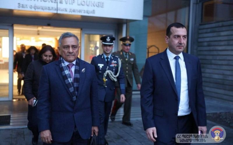 Hindistanın Qərargah rəisi Ermənistana səfər edib