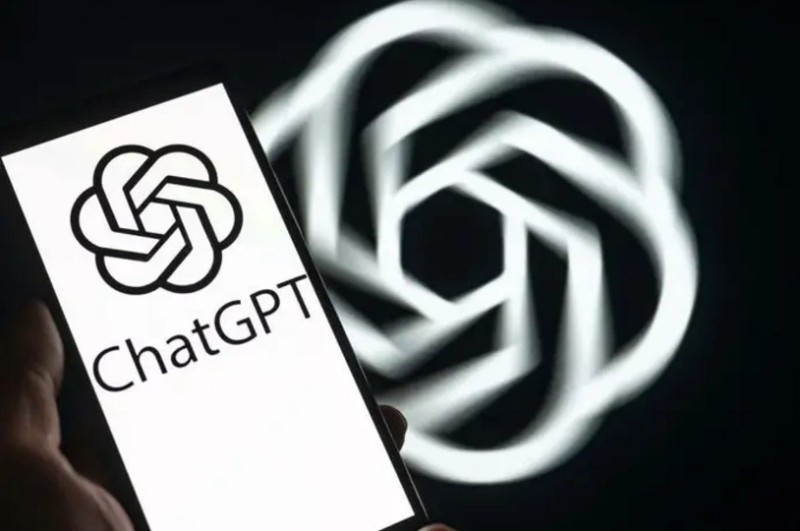 ChatGPT son iki ayda Azərbaycandakı bazar payının 10 %-ni itirib