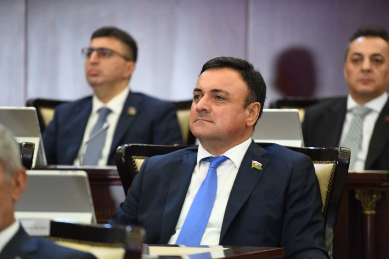 Rövşən Muradov: 1127 nəfər gəncimiz xarici ölkələrdə təhsil alır