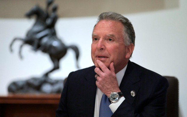 Uitkoff İsrailə GEDİR