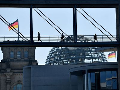 Almaniya şəhərlərində ictimai nəqliyyat dayandırılacaq