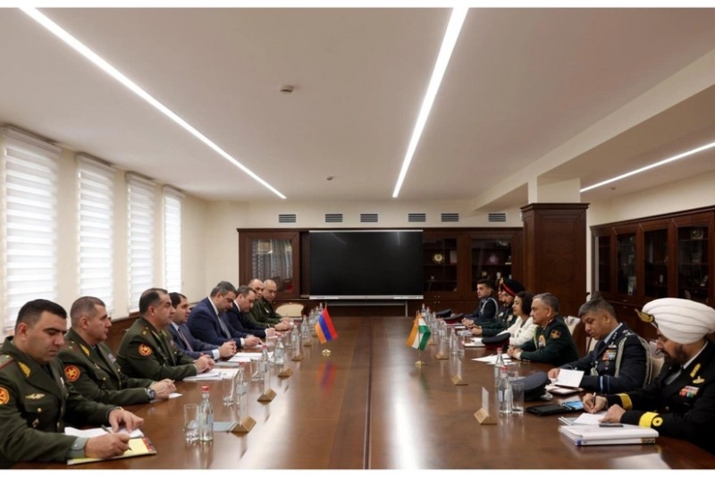 Ermənistan-Hindistan hərbi-texniki əməkdaşlığı müzakirə edilib