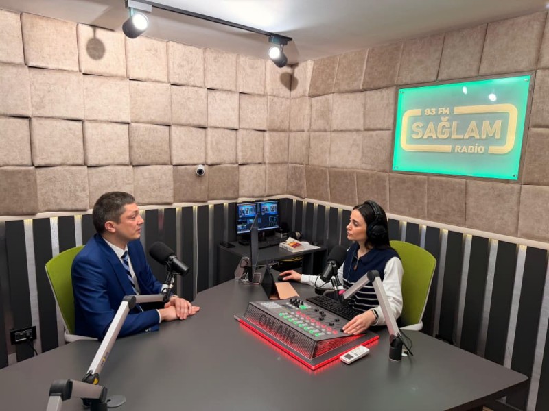 “Sağlam radio”da “Dərmanların qeydiyyat və nəzarət mexanizmi”ndən danışıldı