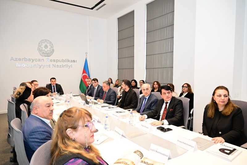 Mədəniyyət Nazirliyində attestasiya məsələlərinə dair iclas keçirilib - FOTOLAR