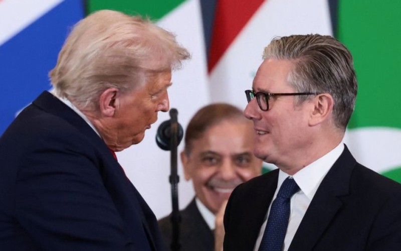 Tramp Starmerlə müzakirə APARDI