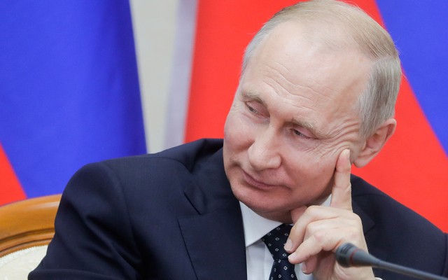 Putin yalnız bir adamdan qorxur - Zelenski