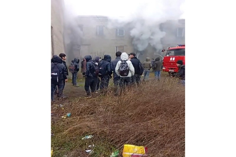 Masallıda məktəbdə yandı - Şagird və müəllimlər təxliyə olundu