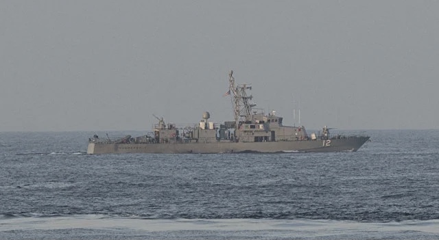 ABŞ İranı yenə hədəf aldı: 14 gəmi...