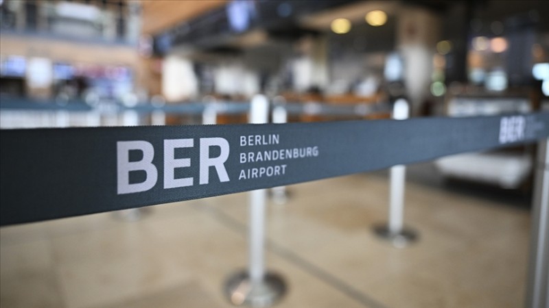 Bu hava limanında uçuşlar dayandırıldı