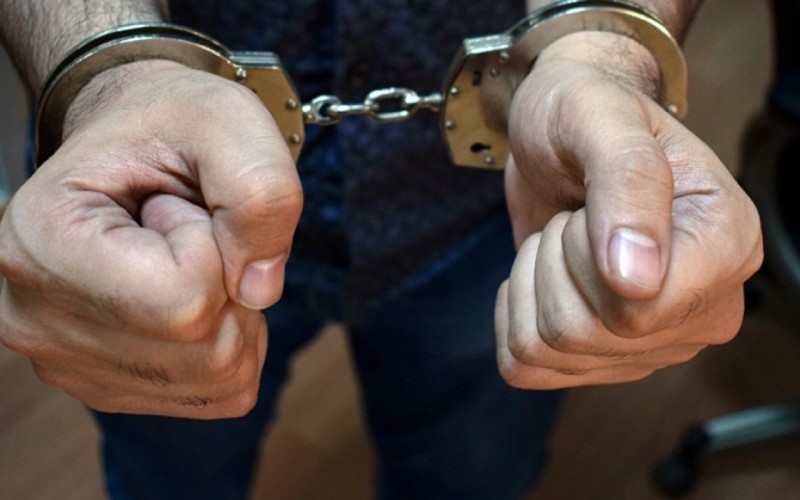 Borc istədiyi tanışını sonradan talamaqda şübhəli bilinən şəxs saxlanılıb